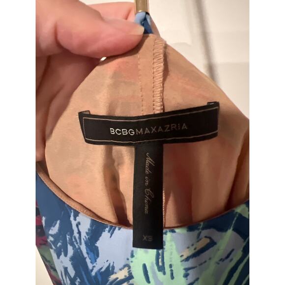 BCBGMaxazria Tropical Print Pink and Blue Dress, Size XS, KB406 - Picture 3 of 6